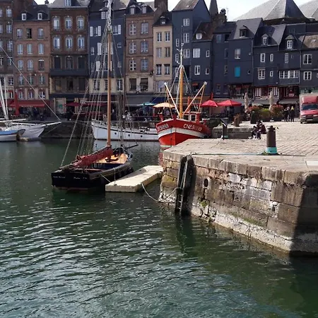 Le Petit *